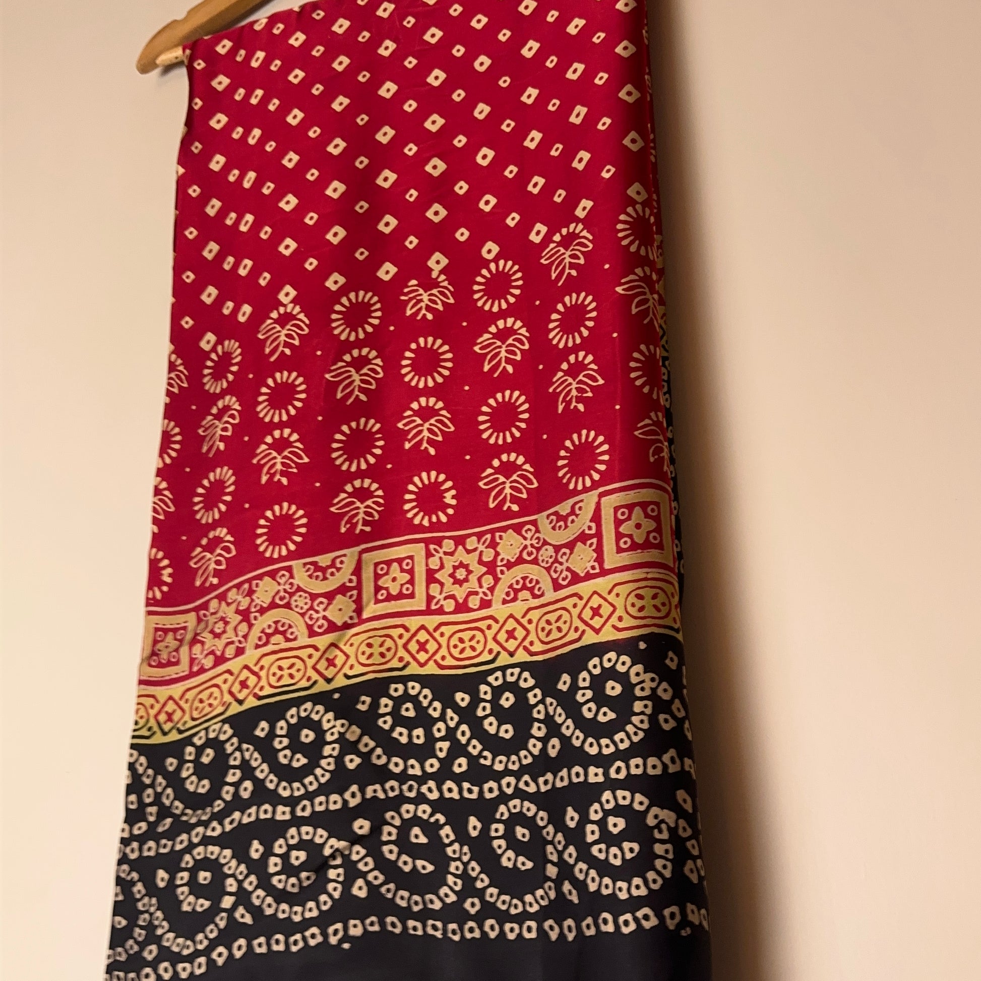 Surkh o Kaala Dupatta